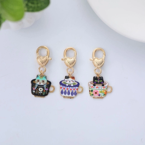 Cute Cartoon Cat Enamel Keychain With Heart Shaped Lobster Clasp Metal Alloy Bag Charm For Gift Decorative Ornament