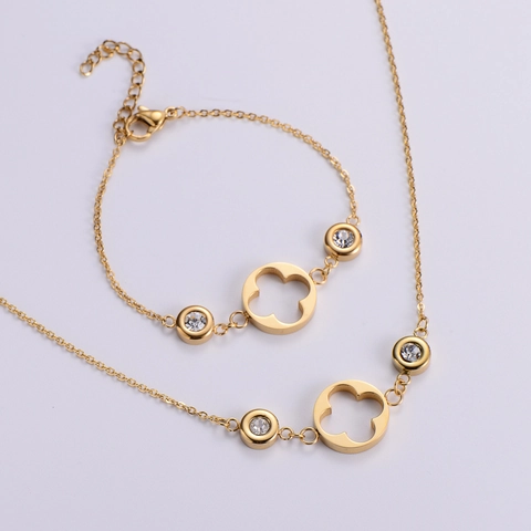 Gioielli Collana E Bracciale Quadrifoglio Cavo Per Donne Acciaio Inossidabile Zircone Intarsiato Elegante