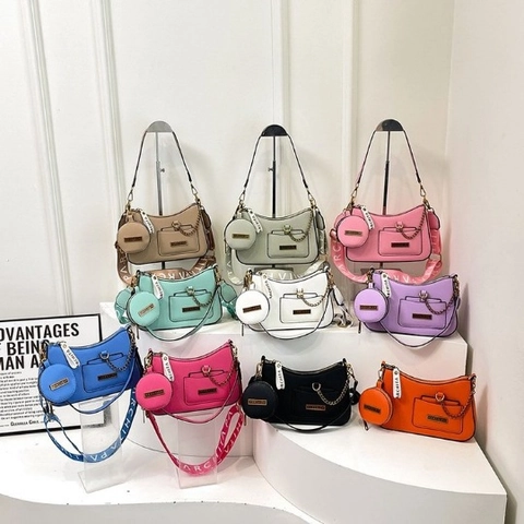 Women Fashion Hobo Shoulder Bag Saffiano PU Leather Underarm Purse With Metal Chain And Wide Letter Printed Strap Chic