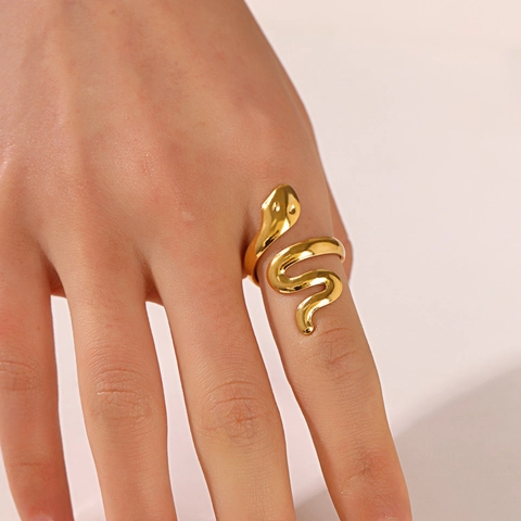Anillo De Serpiente Chapado En Oro De 18K Acero Inoxidable Abierto Ajustable Joyería Punk Para Mujer