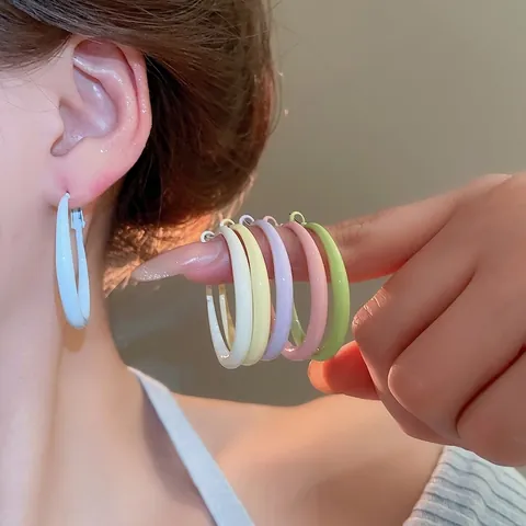 Minimalistische Große Creolen Glattes Lackiertes Eisen Schmuck Mit Silbernen Ohrsteckern Macaron Bunte Mode Damen