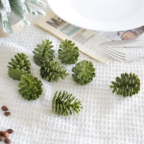 Artificial Green Pine Cones Plastic Simulation Christmas Decoration Home Party Ornament Realistic DIY Craft Accessory