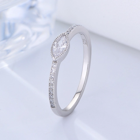 Anello in Argento Sterling 925 con Zirconia Marquise per Donna Minimalista Giapponese Oro Argento Intarsiato Strass Gioielli