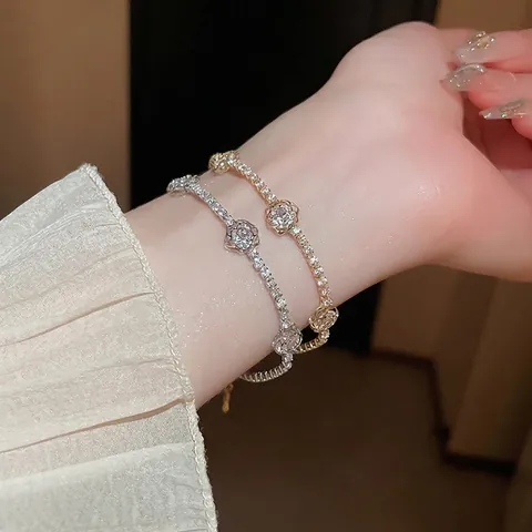 Elegante Bracciale Fiore Di Rosa Cava In Zircone Rame Catena Da Tennis Regolabile Gioielli Per Donna Lusso Ligero