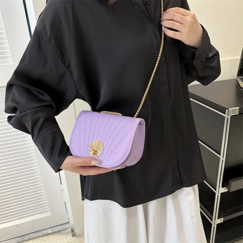Dames Mode PU Leer Schelp Sluiting Schoudertas Gewatteerd Ontwerp Metalen Ketting Crossbody Zadeltas Dagelijkse Messenger Handtas
