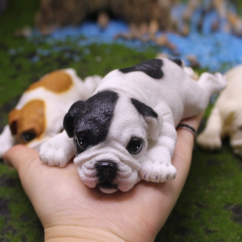 Realistic British Bulldog Puppy Figurine Resin Dog Model Car Dashboard Decoration Home Office Tabletop Ornament Animal Statue