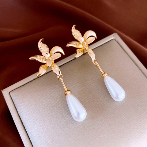 Golden Flower Drop Earrings With Teardrop Faux Artificial Pearl And 925 Sterling Silver Earring Post Brass Jewelry For Women
