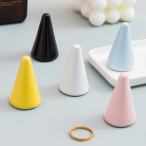 Conical Ceramic Ring Display Stand Jewelry Organizer Macaron Colored Minimalist Nordic Style Photography Props