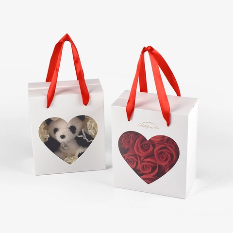 Weißes Geschenkbox Herzform Durchsichtiges Fenster Rotes Band Griff Karton Papier Verpackung Valentinstag Hochzeit