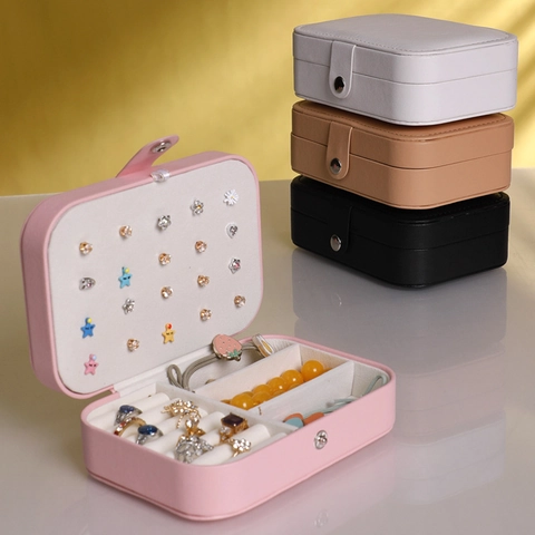Draagbare PU Leer Dubbellaagse Sieradendoos Voor Reizen Vrouwen Minimalistische Flip Top Opbergdoos Voor Ringen Oorbellen Kettingen