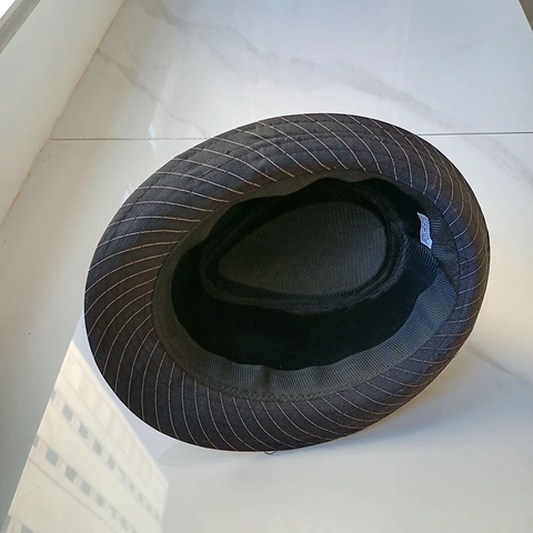 Chapeau Fedora À Rayures Vintage Polyester Style Britannique Rétro Jazz Trilby Casquette Protection Solaire Hommes Femmes
