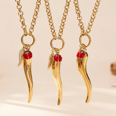 Collar Con Colgante De Cuerno Italiano Acero Inoxidable 304 Con Mariquita De Esmalte Rojo Y Charm Zircón Para Mujer