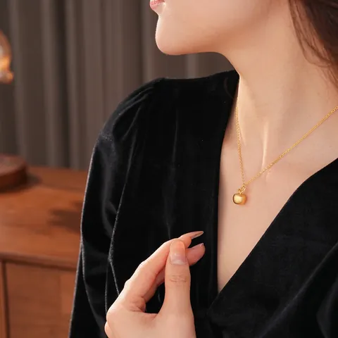 Apple Pendant Necklace Elegant Copper With 18K Gold Plated Matte Texture For Women Minimalist Vintage Jewelry Gift