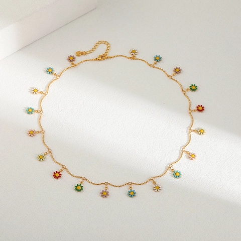 Collana Minimalista in Rame Placcato Oro Con Ciondolo a Margherita in Smalto Colorato per Donna Gioielli alla Moda Fiore Choker