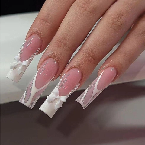 Lange Französische Press On Nails Sarg Weißer Bogen Mit Künstliche Perlen Silberne Glitzerlinien Künstliche Falsche Nägel Für Frauen