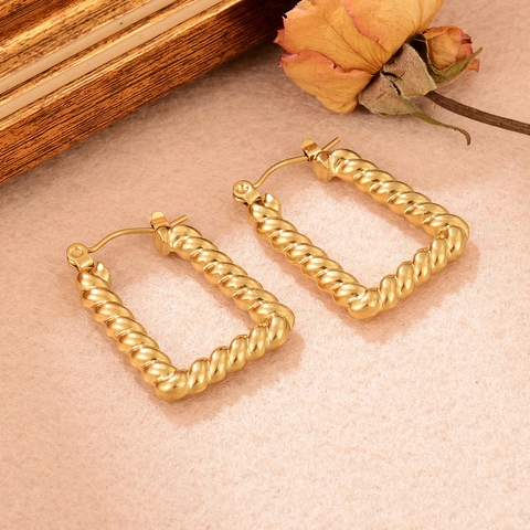 Vintage Stainless Steel Twisted Hoop Earrings For Women Gold Plated Geometric U-Shaped Metal Earrings Fashion Jewelry Accessory