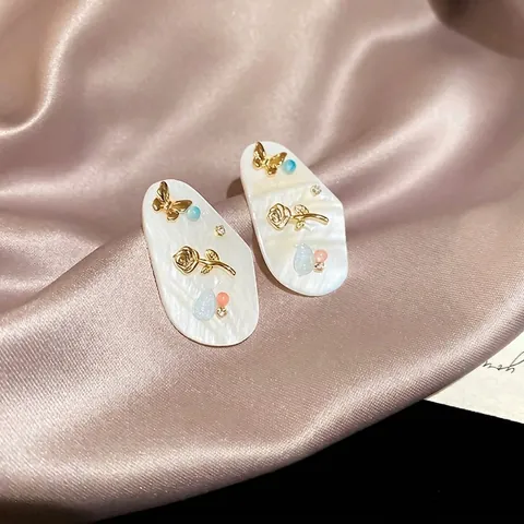 Pendientes De Botón Concha Ovalada Floral Con Poste De Plata Retro Francés Elegante Mariposa Rosa Diamante De Imitación Para Mujer