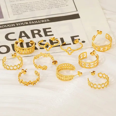 Orecchini A Cerchio Geometrici Acciaio Inossidabile Placcato Oro 18K Cavi Forma C Stella Trifoglio Moda Per Donna