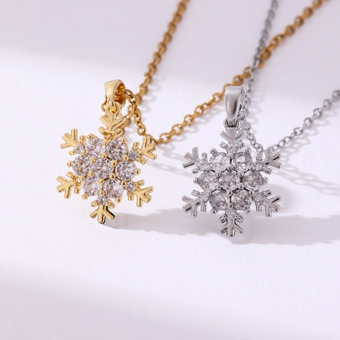 Collier Pendentif Flocon De Neige Avec Zircon En Cuivre Chaîne En Acier Titane Bijoux Cadeau Noël Pour Femmes