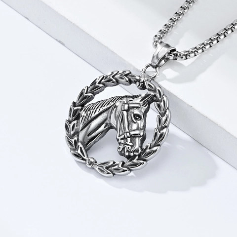 Collana con Pendente a Testa di Cavallo in Acciaio Inossidabile Vintage Gioielli Hip Hop Retro Animal Oro Nero Acciaio Pendenti Unisex Regalo Commemorativo