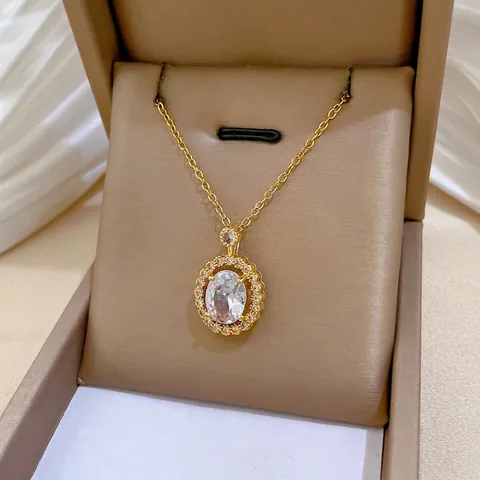 Oval Zircon Pendant Necklace Luxury Hollow Clavicle Chain For Women Elegant Stainless Steel And Copper Jewelry Rhinestone