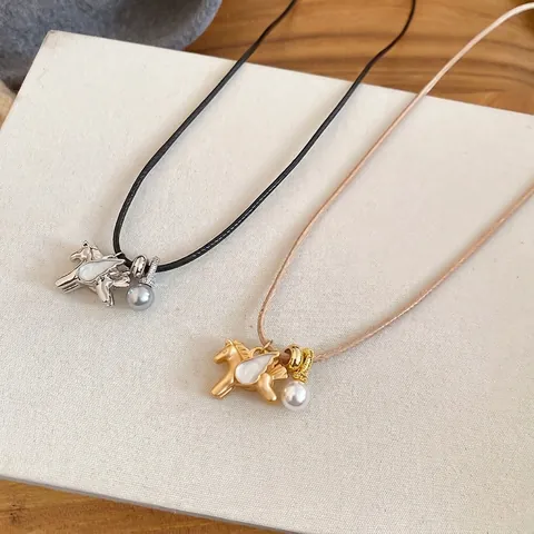 Pegasus Pferd Anhänger Halskette Mit Perlmutt Zirkon Und Kunstperlen Akzenten Lange Gewebte Kordel Pulloverkette Schmuck