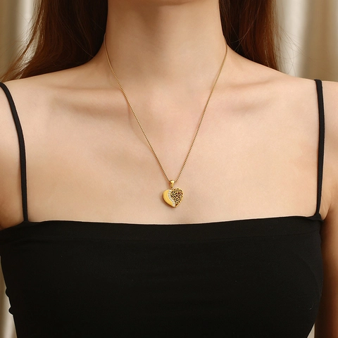 Herzanhänger Halskette Edelstahl Zirkon Eingelegt Hohles Filigranes Design Boxkette Modeschmuck Für Frauen