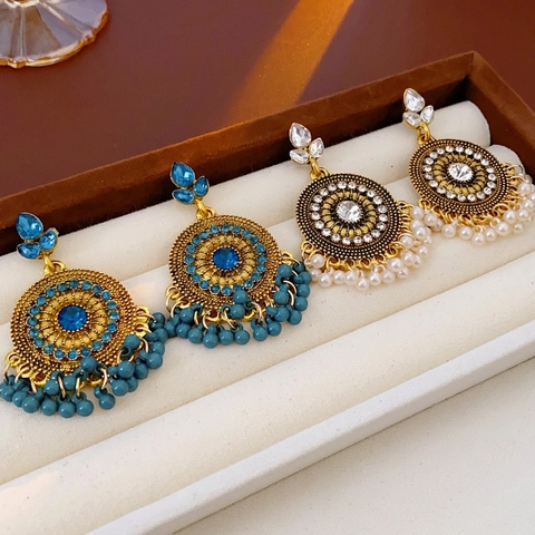 Pendientes Jhumka Bohemios Vintage Aleación Strass Perla Artificial Borla Étnico Calado Con Poste De Acero