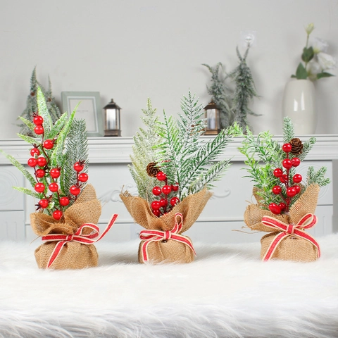 Künstlicher Mini Weihnachtsbaum Jutebasis Kiefernnadeln Rote Beeren Kiefernzapfen Schleife Feiertagsdekoration