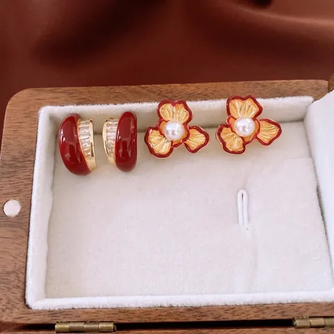 Pendientes De Flor Roja Retro Francesa Con Perla Artificial Y Poste De Plata Esterlina 925 Cobre Chapado En Oro Para Mujer