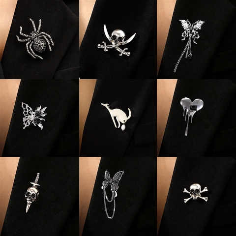 Spilla a Forma di Ragno e Teschio Gotica di Halloween per Uomo Donna in Lega di Argento Oro Antico Spilla con Strass Accessori Abito