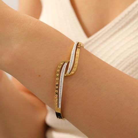 Bracciale Rigido In Acciaio Inossidabile Placcato Oro 18K Lusso Incisione Floreale Zirconi Intarsiati Gioielli Donna