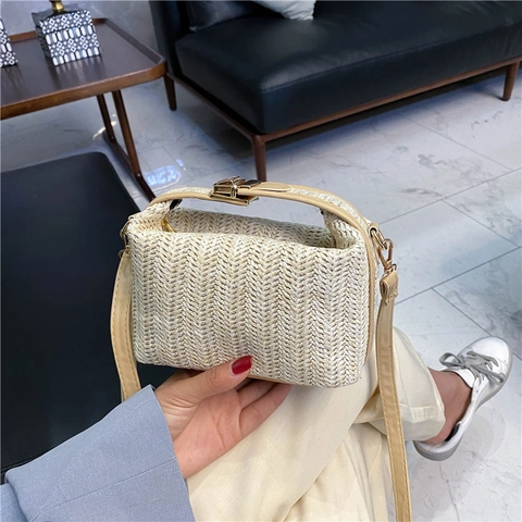 Women Straw Crossbody Bag Mini Square Handbag Summer Beach Shoulder Bag With PU Leather Splicing And Gold Metal Lock