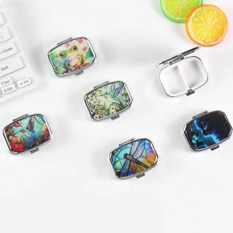 Metal Portable Pill Box Case Dual Compartments Medicine Organizer Small Jewelry Storage Container Vintage Animal Pattern