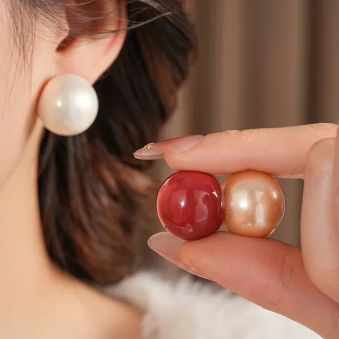 Round Faux Artificial Pearl Stud Earrings With Silver Earring Post Large Spherical Glossy Fashion Simple Style Women Jewelry Elegant Accessories
