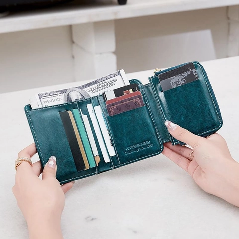 Portafoglio Piccolo A Tre Ante Con Blocco RFID Per Donna In Pelle PU Cerata All'olio Portamonete Corto Con Chiusura In Metallo E Tasca Con Cerniera