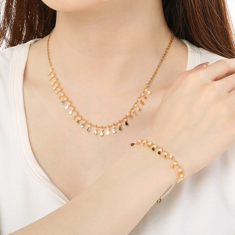 Vergoldetes Kupfer Schmuckset Für Damen Wassertropfen Anhänger Glasperlen Halskette Und Armband Zierlicher Geometrischer Stil