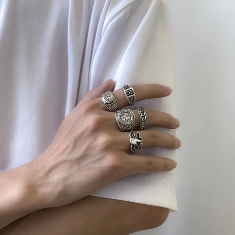 Men Vintage Punk Alloy Antique Silver Rings With Totem Cross Octopus Relief Gothic Geometry Streetwear Fashion Jewelry