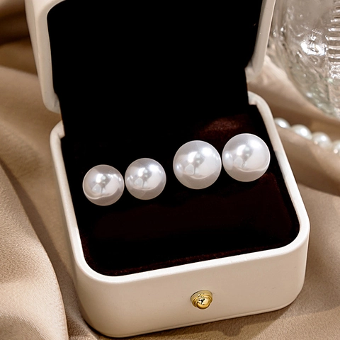 Orecchini A Lobo Con Künstliche Perle Di Imitazione Tonde Eleganti Con Perno In Argento Gioielli Geometrici Per Donna