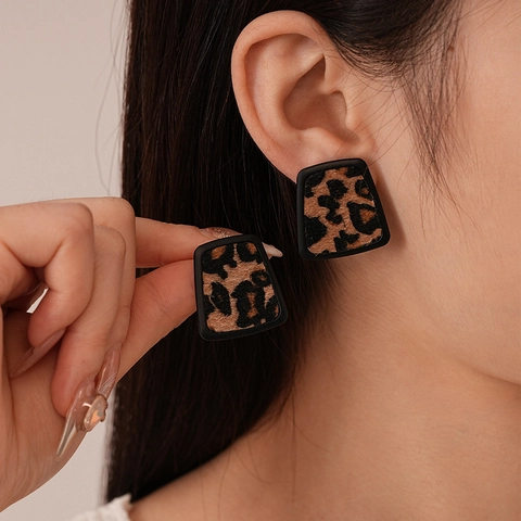 Leopard Print Trapezoid Earrings With Silver Earring Post Vintage Geometric Alloy Faux Leather For Women
