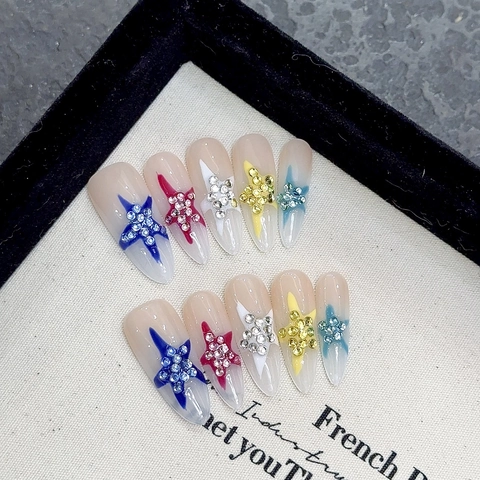 Uñas Postizas de Presión Hechas a Mano con Strass de Estrella Forma Almendrada Rosa Brillante con Decoración de Estrella de Mar