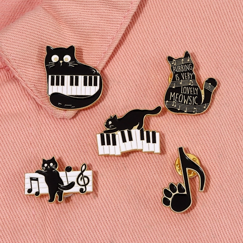 Cartoon Emaille Pin Süße Schwarze Katze Klavier Musiknote Noten Badge Legierung Brosche Für Rucksack Kleidung Zubehör Geschenk Unisex