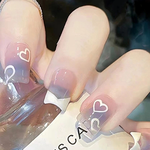 Press On Nails Lila Farbverlauf Weißes Herz Schleife Dekor Kurz Quadratisch Künstliche Fingernägel Einfache Elegante Maniküre