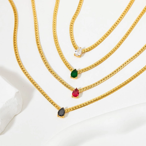 Collar Con Colgante Para Mujer Acero Inoxidable Chapado En Oro PVD Circón Pera Gema Gota Cadena De Serpiente Plana Forma V