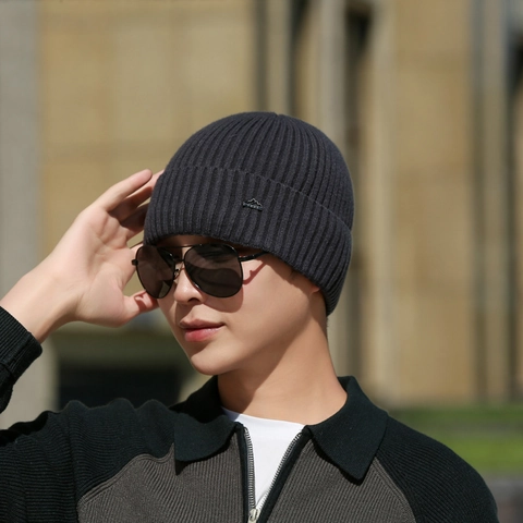 Acryl Strickmütze Beanie Verdickt Fleece Gefüttert Warm Winter Umschlagmütze Mit Metall Berg Logo Outdoor Winddicht