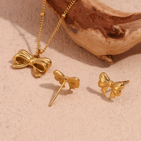 Conjunto de Joyas de Lazo de Acero Inoxidable Minimalista para Mujer Collar y Pendientes Chapados en Oro Plata Joyas de Moda Delicadas