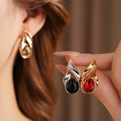 Boucles D'oreilles Rhinestone Goutte D'eau Alliage Avec Tige En Argent Vintage Rétro Style De Luxe Pour Femmes