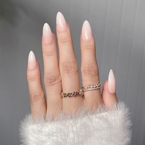 Ombre Mandel Press On Nägel Lang Spitz Glänzend Nude Rosa Farbverlauf Künstliche Fingernägel Für Frauen