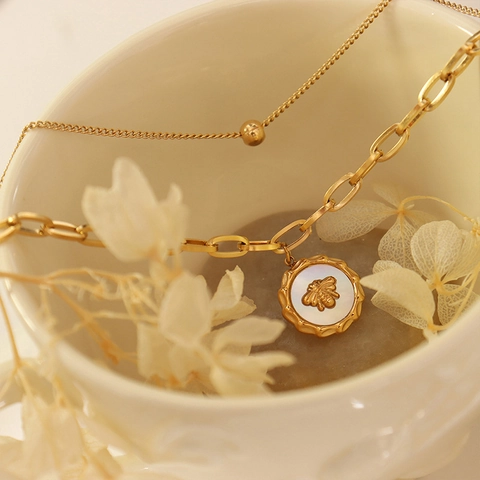 Honeybee Pendant Double Layer Necklace And Mother Of Artificial Pearl Earrings Titanium Steel Vintage Jewelry For Women