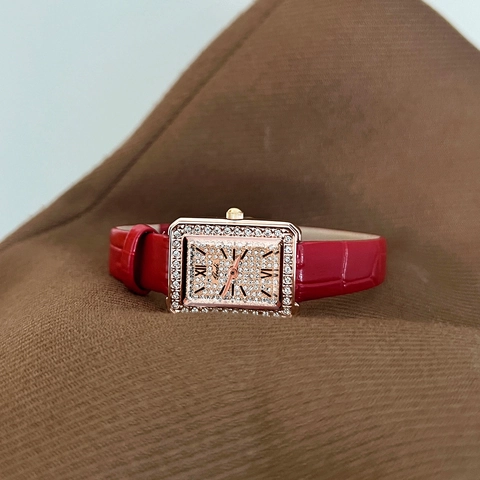 Women Quartz Watch Rectangular Rhinestone Inlaid Case Roman Numerals Crocodile Pattern Faux Leather Strap Elegant Fashion
